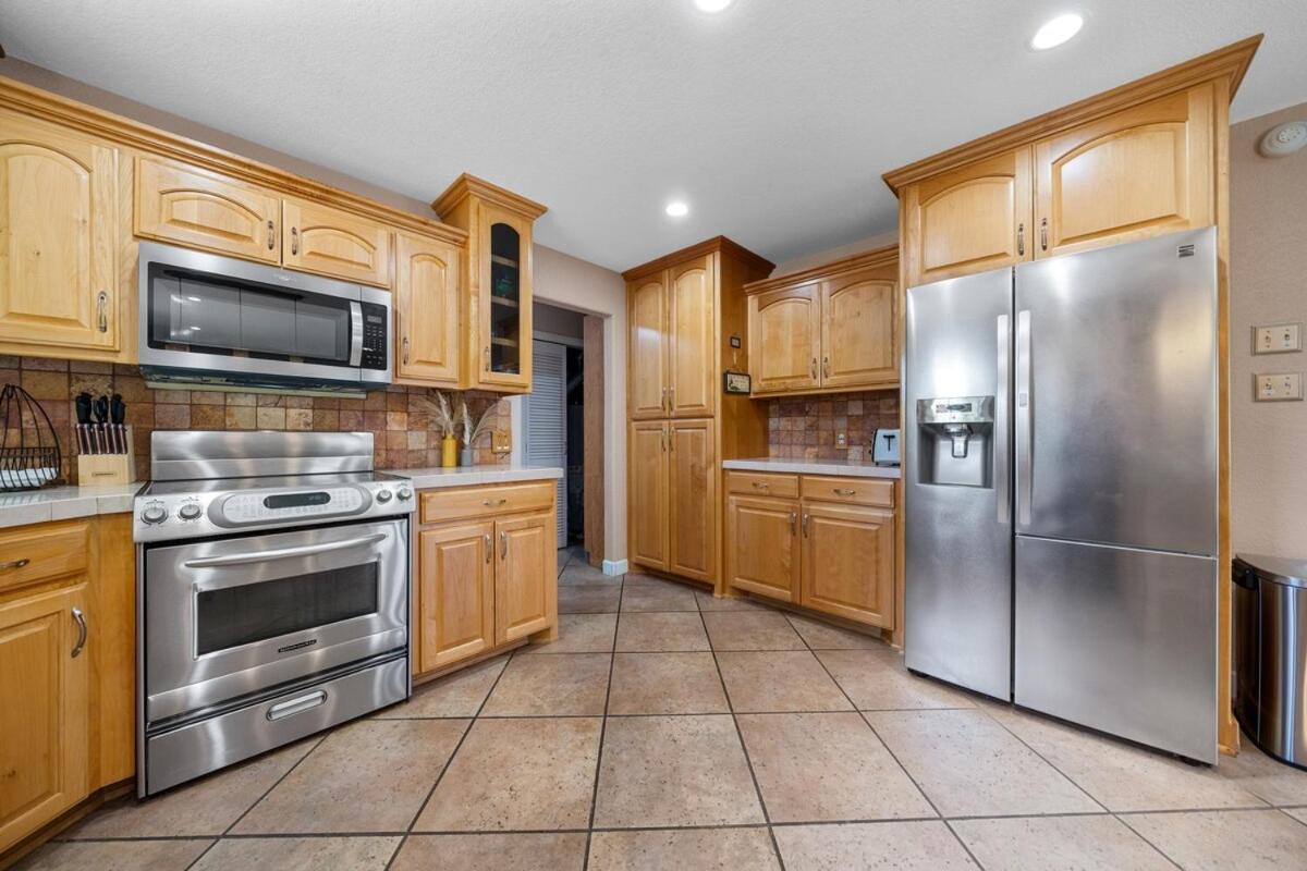 Steps To The Lake, Game Room & More! Sleeps 9 Lake Hamilton Exterior foto