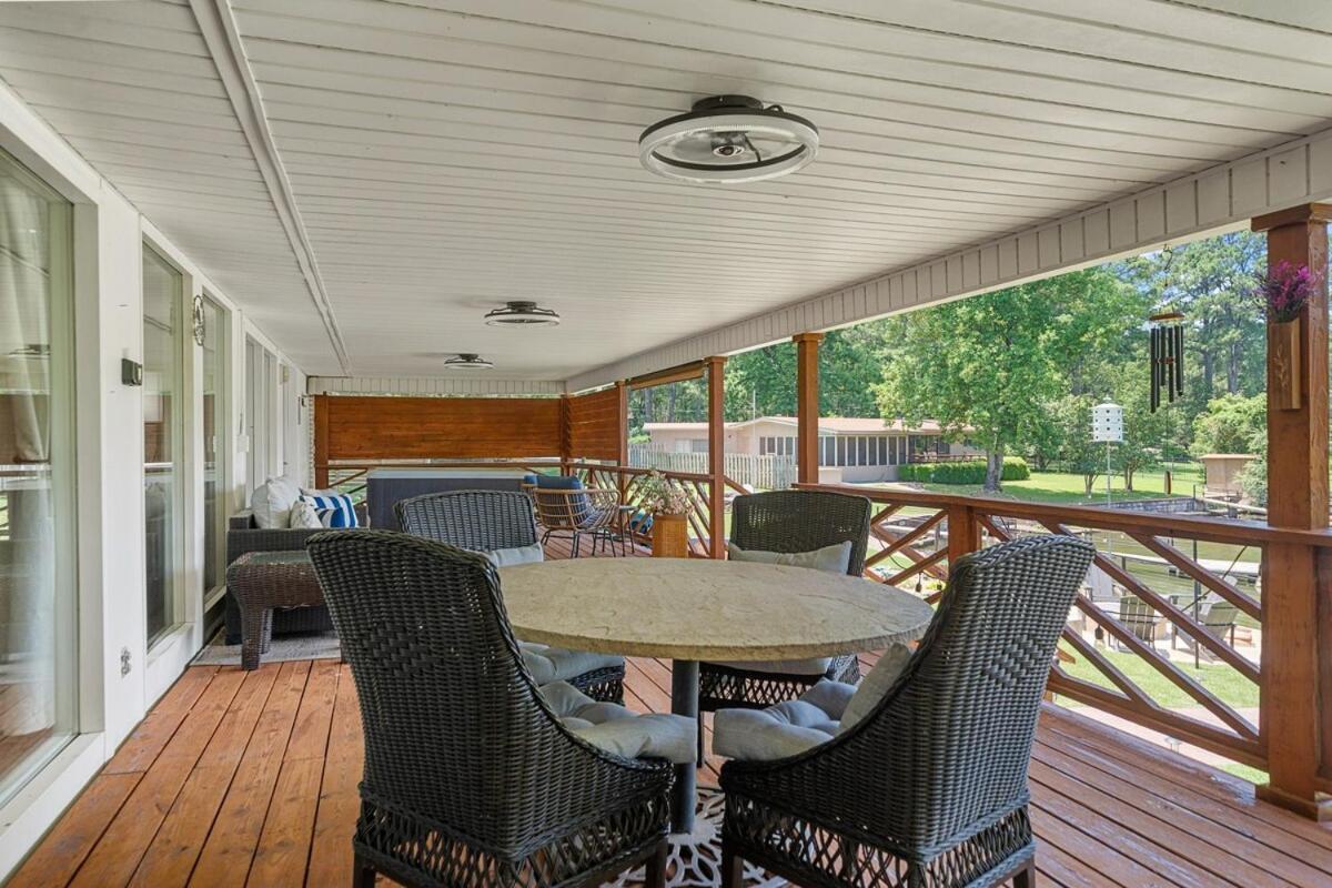 Steps To The Lake, Game Room & More! Sleeps 9 Lake Hamilton Exterior foto